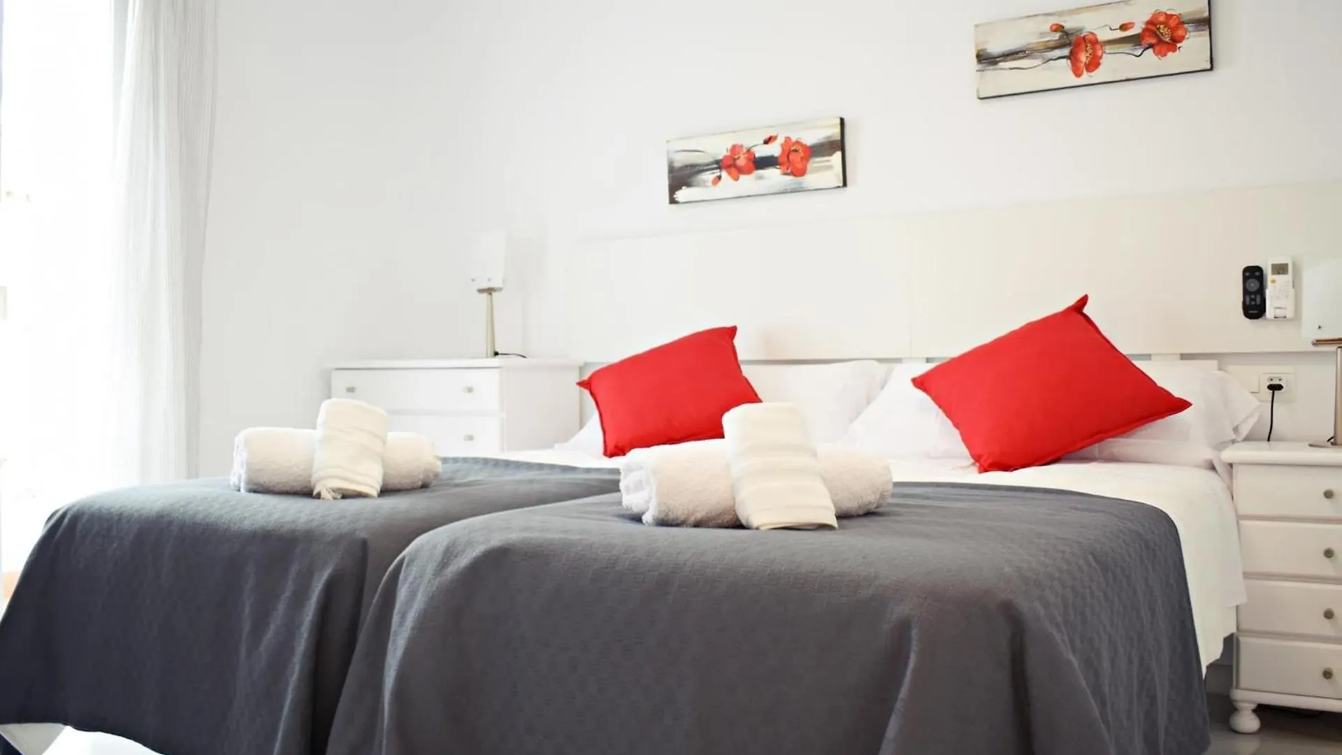 Esplendido Chalet Cerca De Playa Con Piscina Torre Del Mar Holiday home